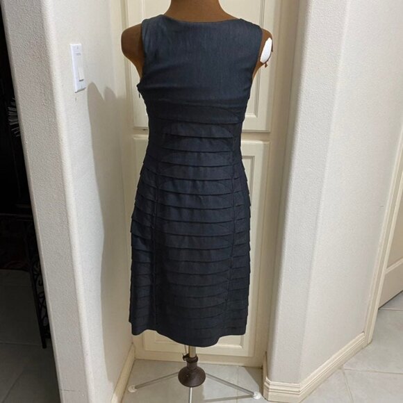 Ellen Tracy Grey Sleeves Pleated Dress Size 4 EUC - Picture 5 of 9
